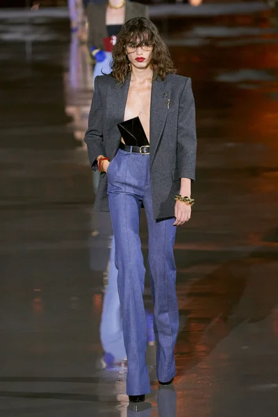 Look 37